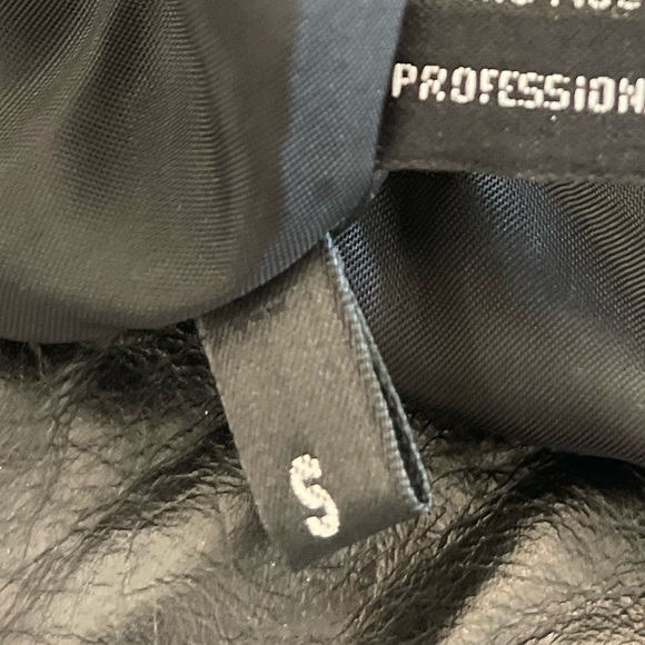 Winlit Women's Vintage Retro 80s 90s
Black Leather Jacket puffer, Size small - Picture 11 of 13